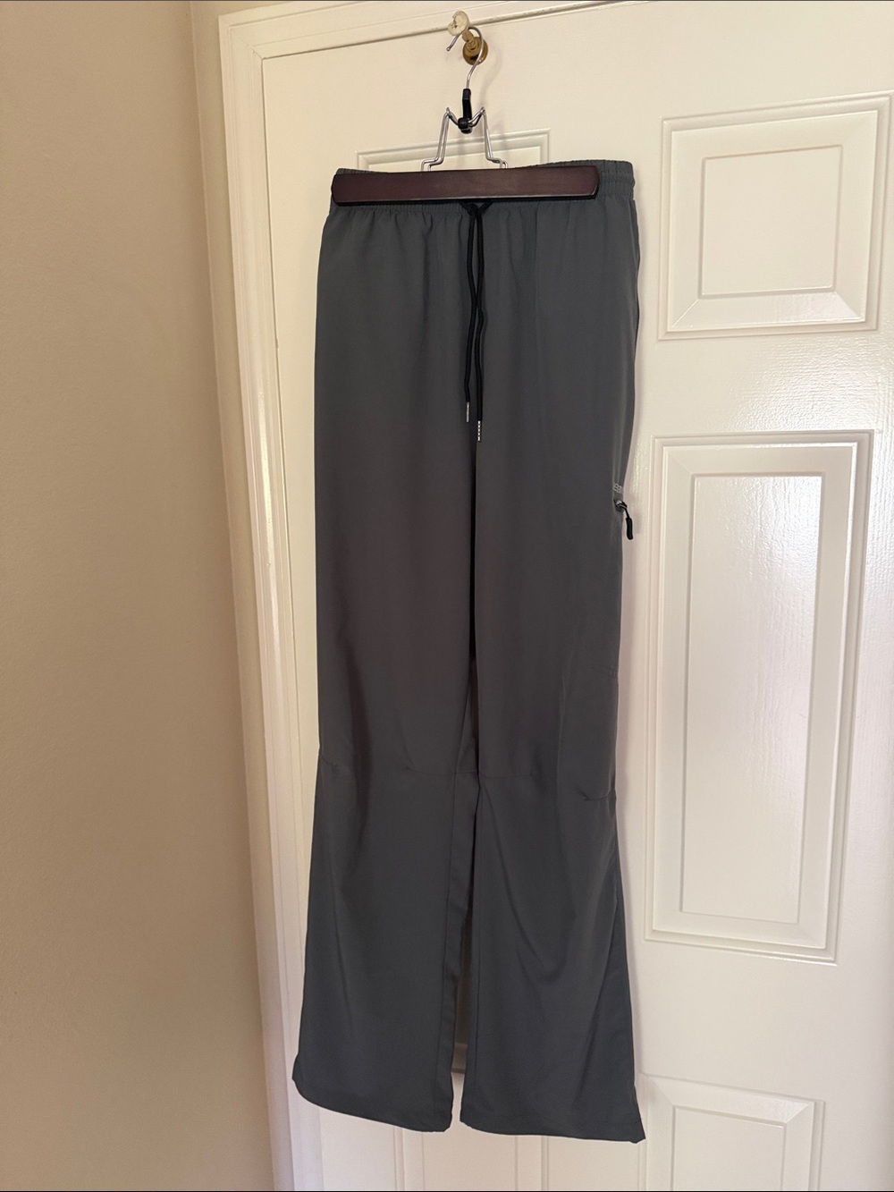 Women’s Hiking Pants, Zipper pockets